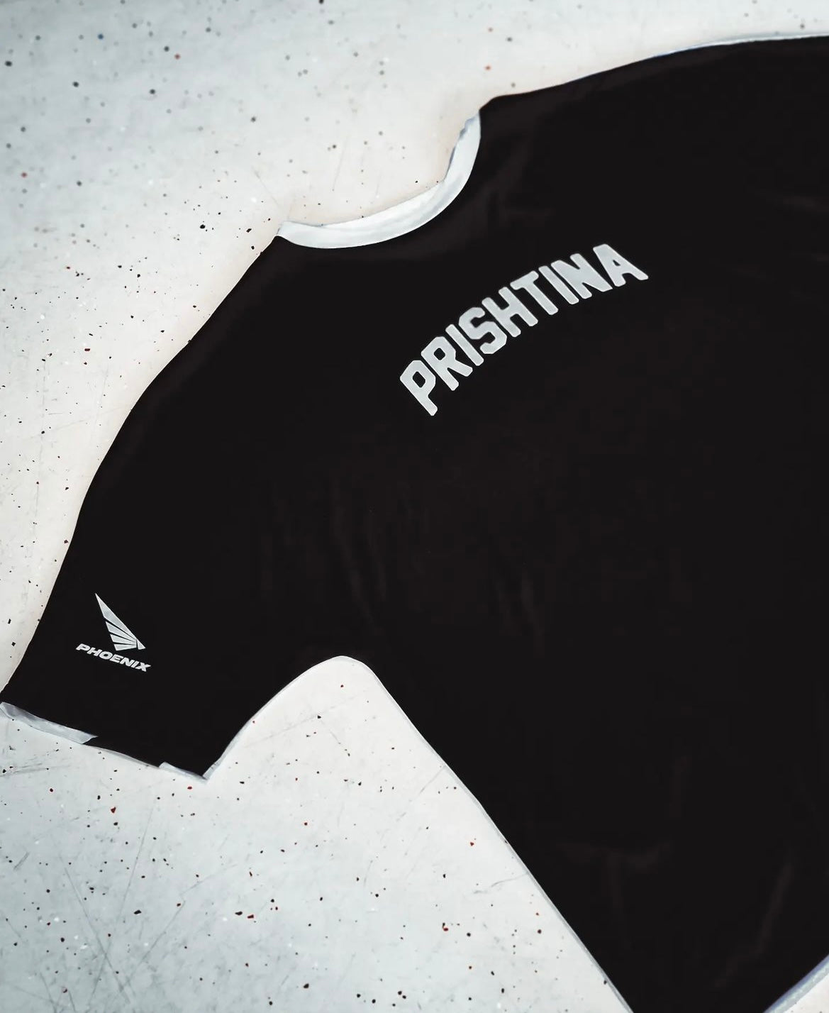 Prishtinë - Oversized Shirt - Black & White