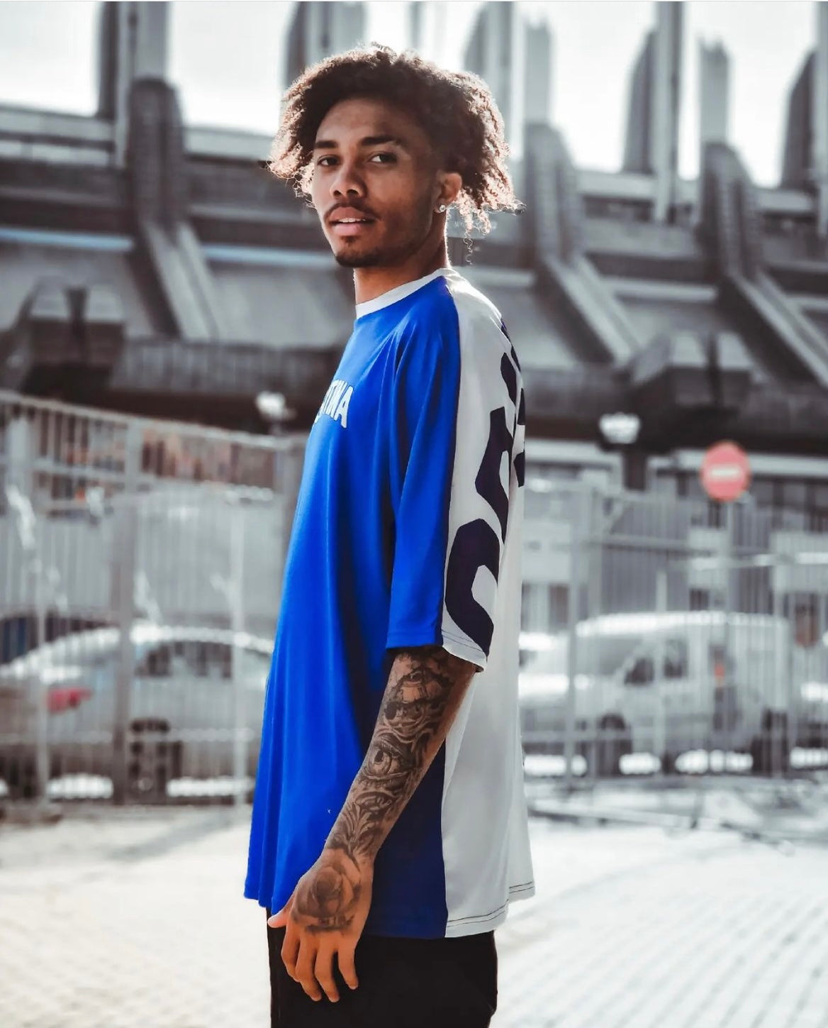 Prishtina - Oversized Shirt - White Blue